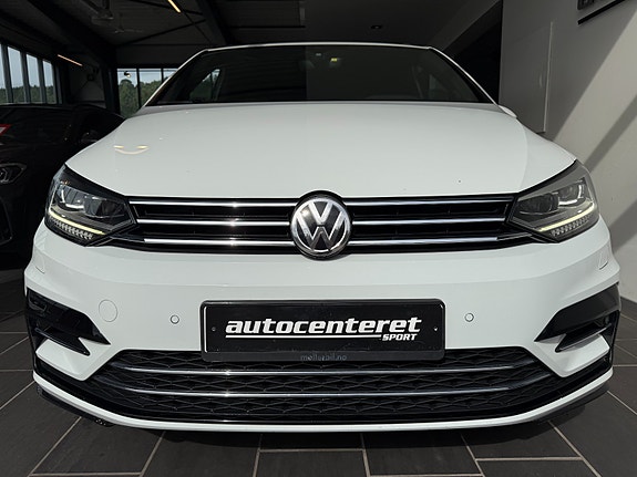 Volkswagen Touran 7 of 18