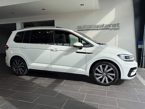 Volkswagen Touran 9 of 18