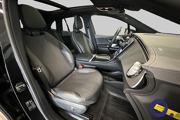 Mercedes-Benz EQE SUV 28 of 30