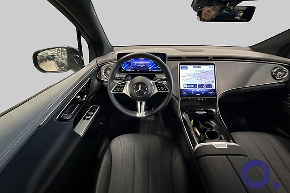 Mercedes-Benz EQE SUV 11 of 30