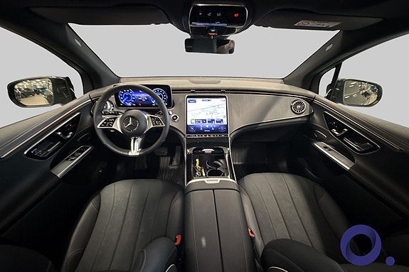 Mercedes-Benz EQE SUV 10 of 30