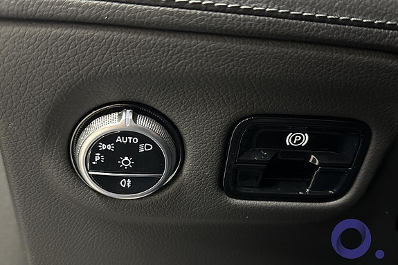 Mercedes-Benz EQE SUV 22 of 30