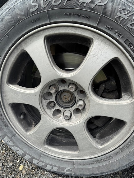 Subaru Legacy 10 of 11