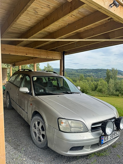 Subaru Legacy 3 of 11