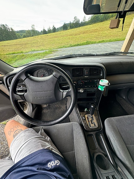 Subaru Legacy 7 of 11