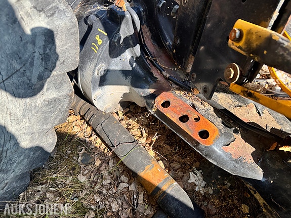 JCB 2013 JCB 427HT laster og 2 aksler – fra brannskadet maskin 10 of 30