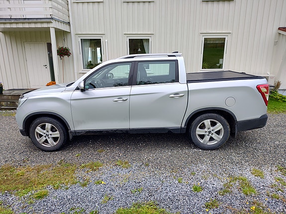 SsangYong Rexton Sports 8 of 30