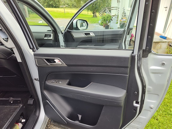SsangYong Rexton Sports 26 of 30