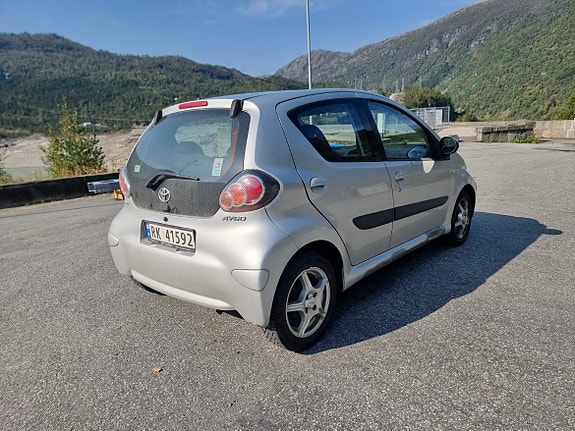 Toyota Aygo 3 of 7