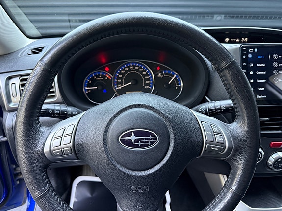 Subaru Impreza 13 of 30