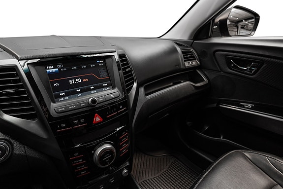 SsangYong XLV 17 of 25