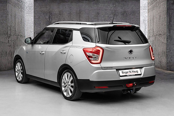 SsangYong XLV 6 of 25