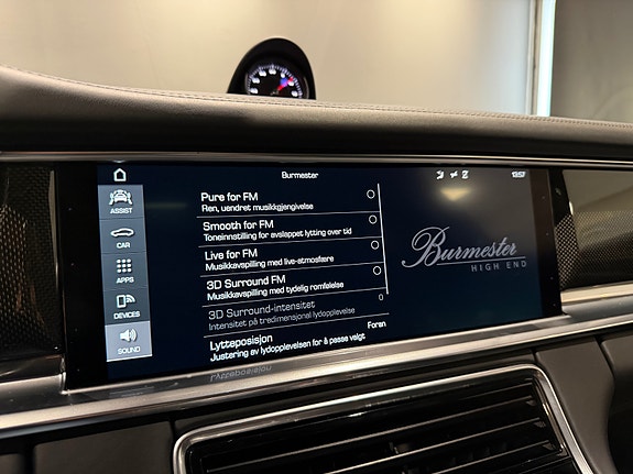 Porsche Panamera 30 of 30