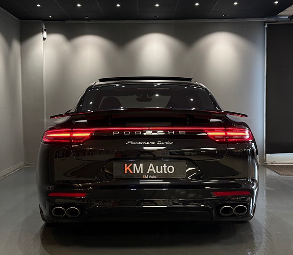 Porsche Panamera 10 of 30