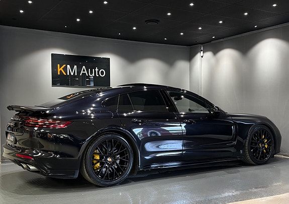 Porsche Panamera 8 of 30
