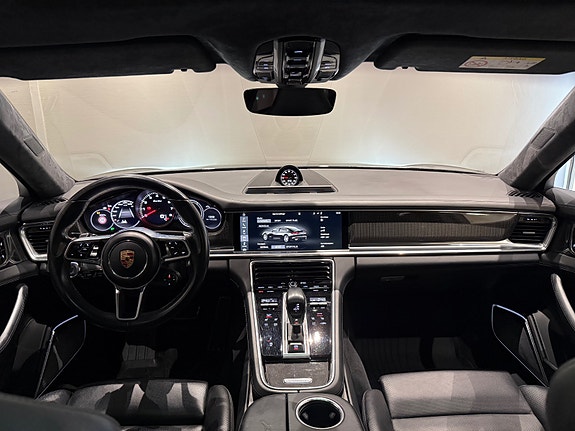 Porsche Panamera 11 of 30