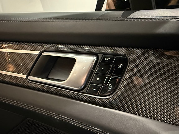 Porsche Panamera 14 of 30