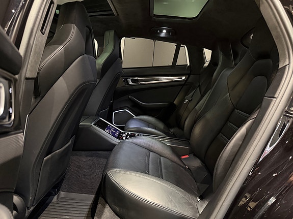 Porsche Panamera 18 of 30