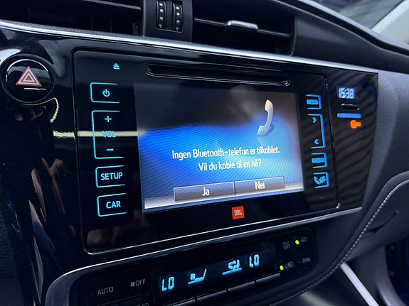 Toyota Auris 19 of 30