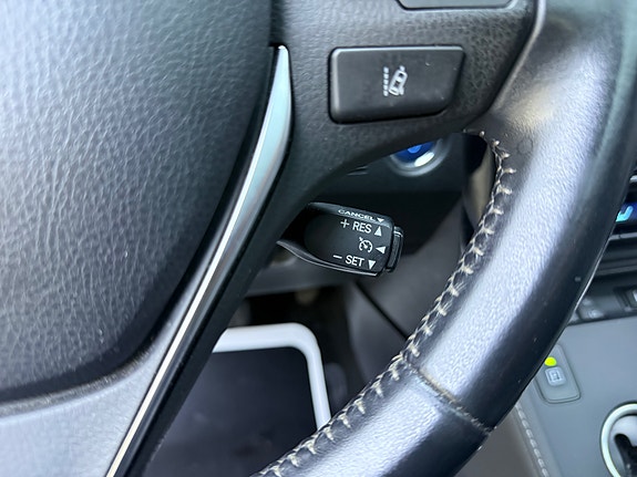 Toyota Auris 15 of 30