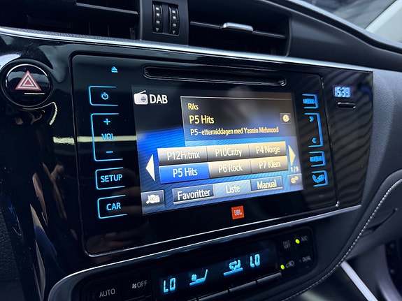 Toyota Auris 21 of 30