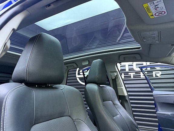 Toyota Auris 27 of 30