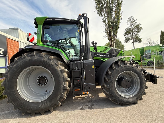 Deutz Fahr 8340 8 of 18