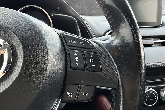 Mazda CX-3 8 of 16
