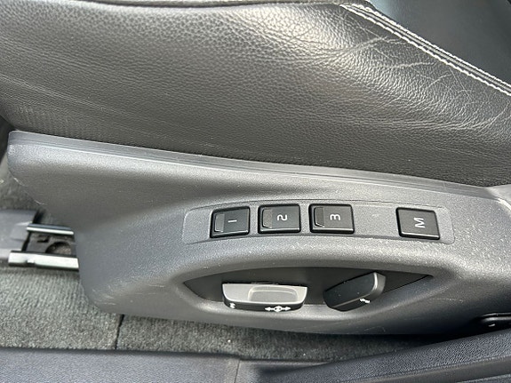 Volvo V60 13 of 30