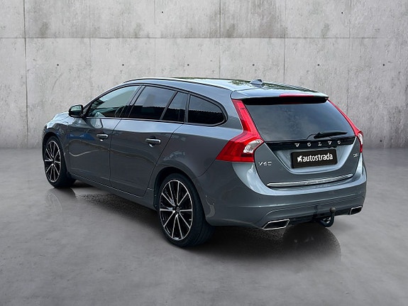 Volvo V60 3 of 30
