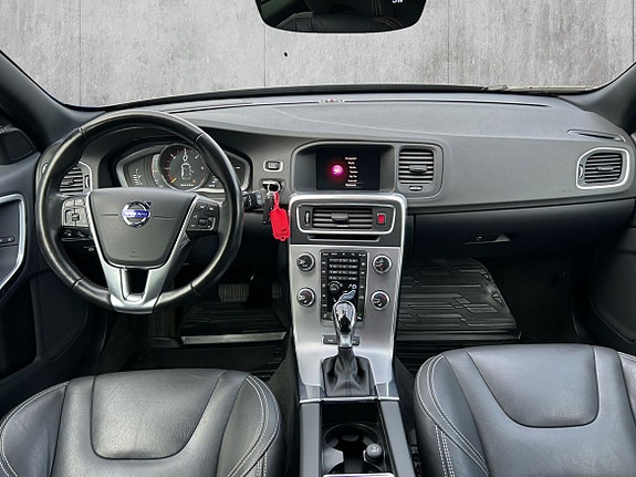 Volvo V60 20 of 30