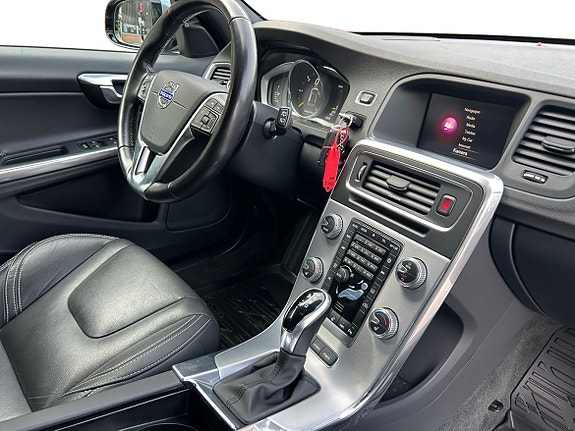 Volvo V60 19 of 30
