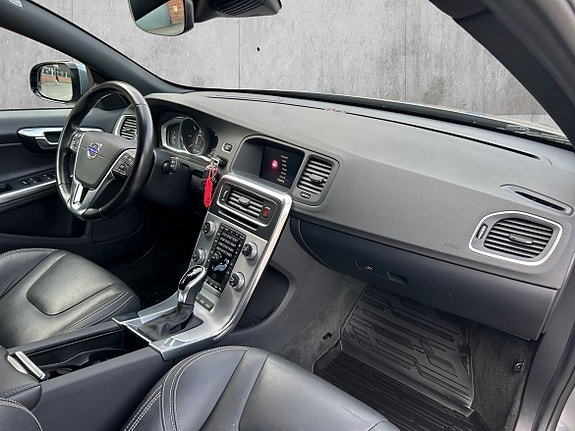 Volvo V60 18 of 30