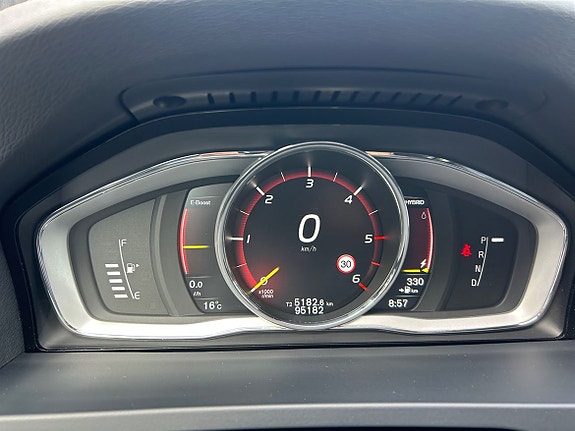 Volvo V60 23 of 30