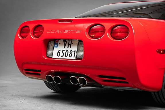 Chevrolet Corvette 7 of 30