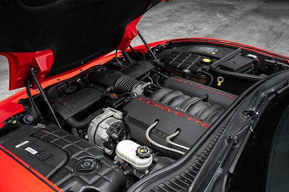 Chevrolet Corvette 15 of 30