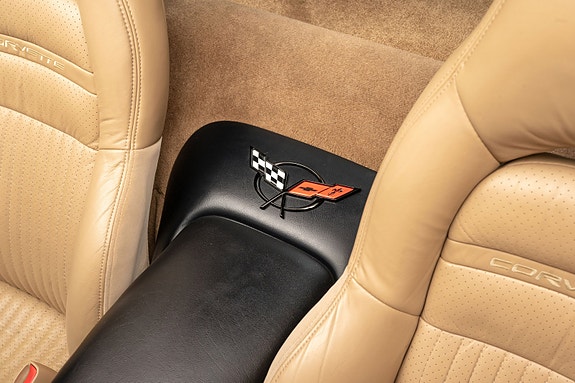Chevrolet Corvette 23 of 30