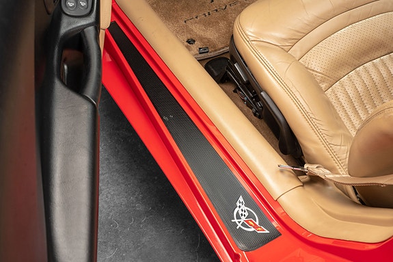 Chevrolet Corvette 19 of 30