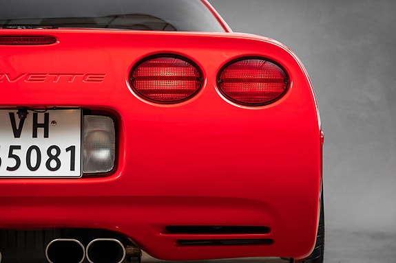 Chevrolet Corvette 8 of 30