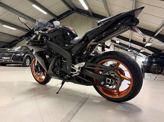 Yamaha YZF-R1 180HK LAV KM//MYE PÅKOSTET//BØR SEES 5 of 9