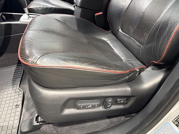 Hyundai Santa Fe 28 of 30