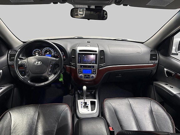 Hyundai Santa Fe 15 of 30