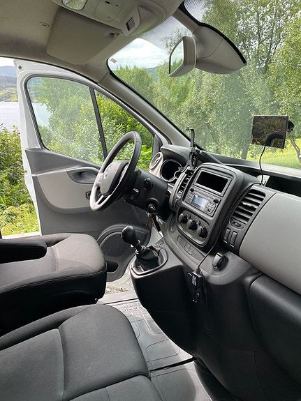 Renault Trafic 8 of 10