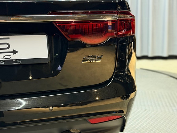 Jaguar XF 7 of 21