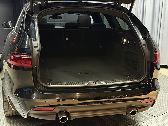 Jaguar XF 21 of 21