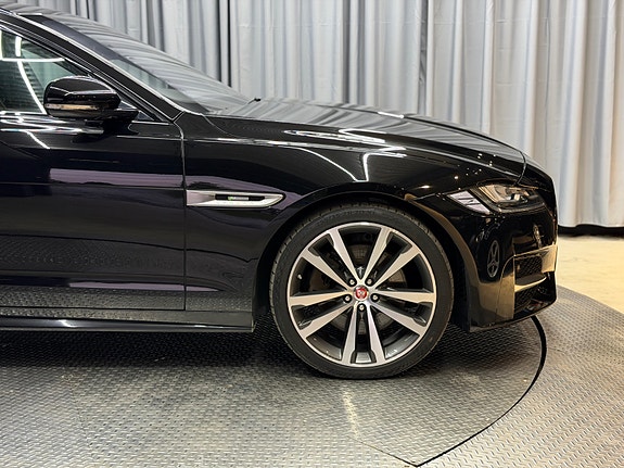 Jaguar XF 6 of 21