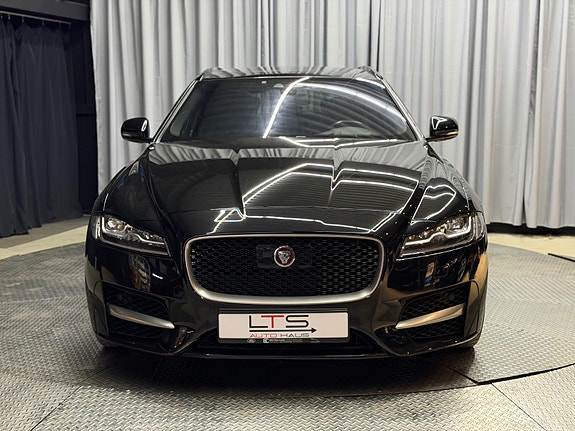 Jaguar XF 3 of 21