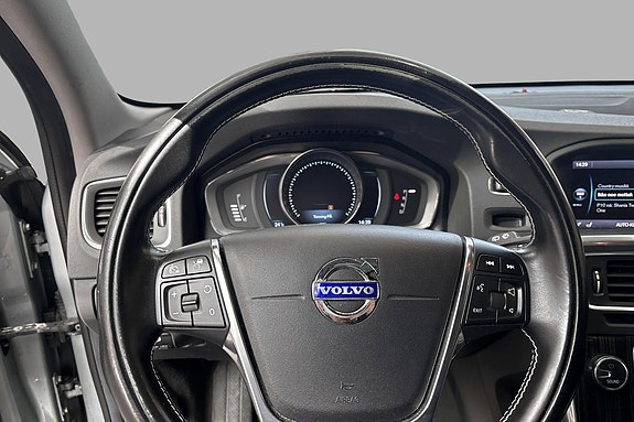 Volvo V60 12 of 27