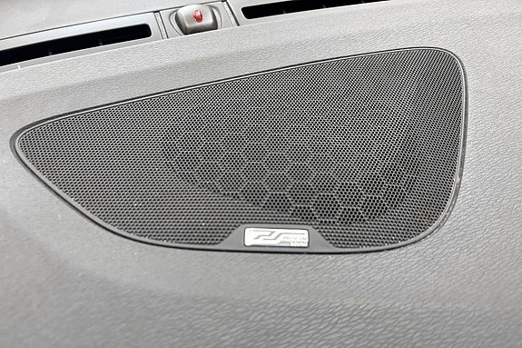Volvo V60 25 of 27