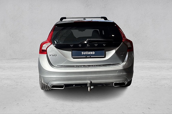 Volvo V60 4 of 27